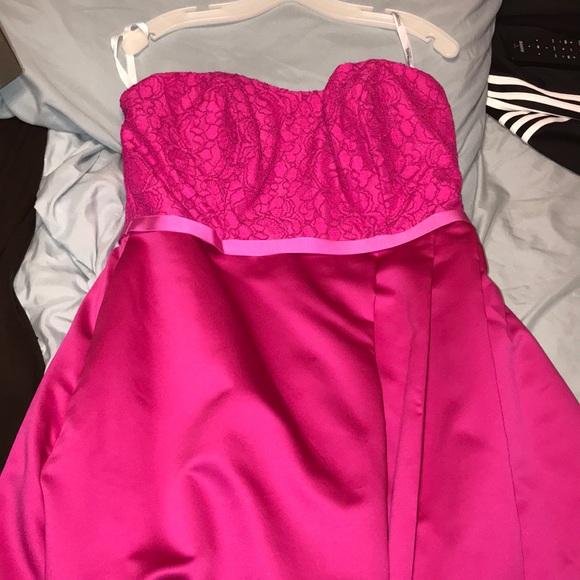 PINK DRESS - Picture 3 of 3